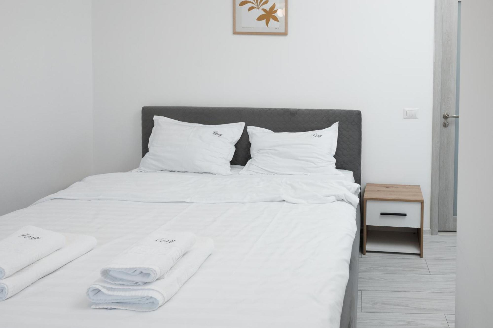 Exclusive Ultracentral Apartments And Studios #Enescu#Universitatii#Σουκεάβα Εξωτερικό φωτογραφία