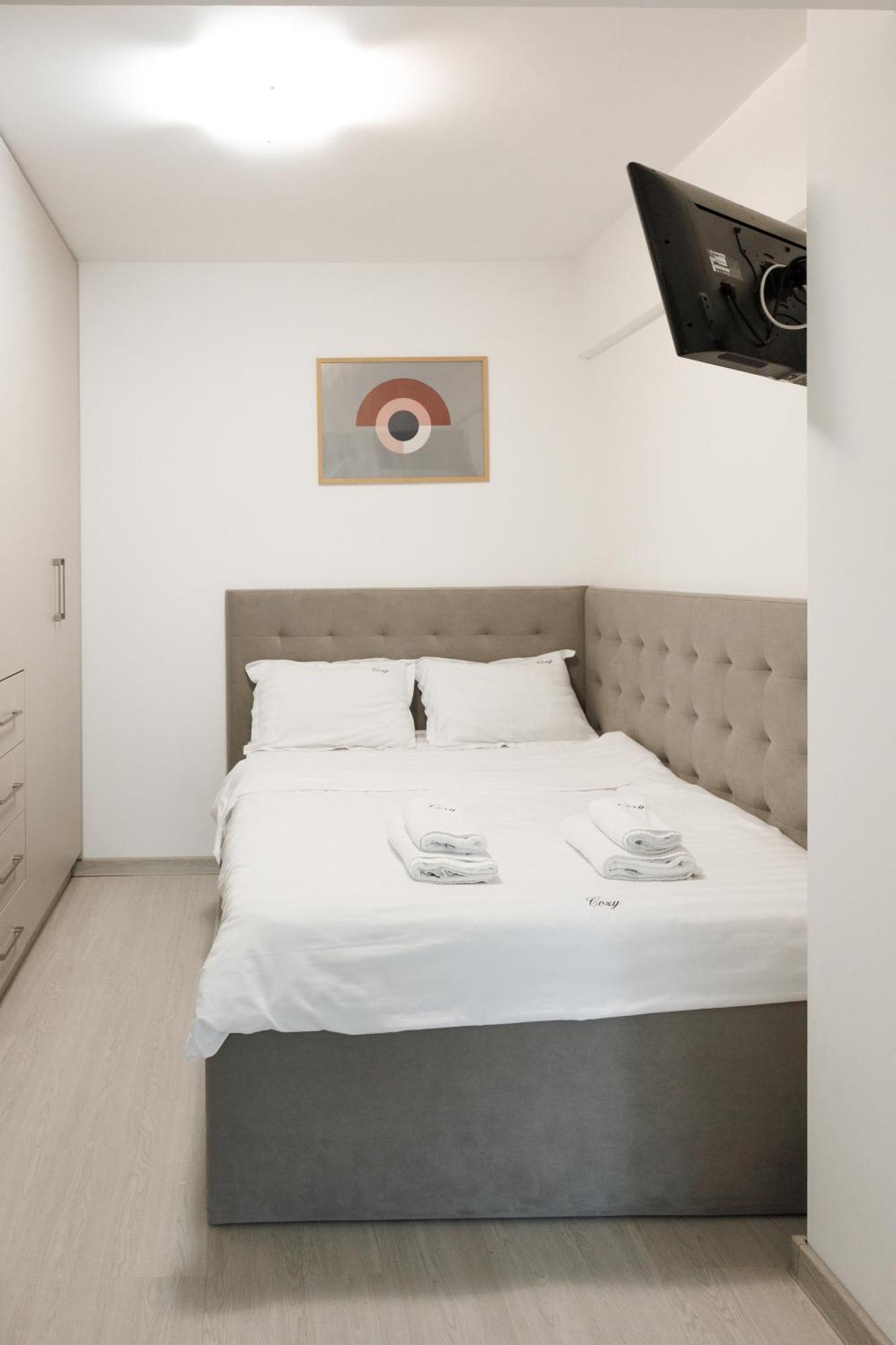 Exclusive Ultracentral Apartments And Studios #Enescu#Universitatii#Σουκεάβα Εξωτερικό φωτογραφία